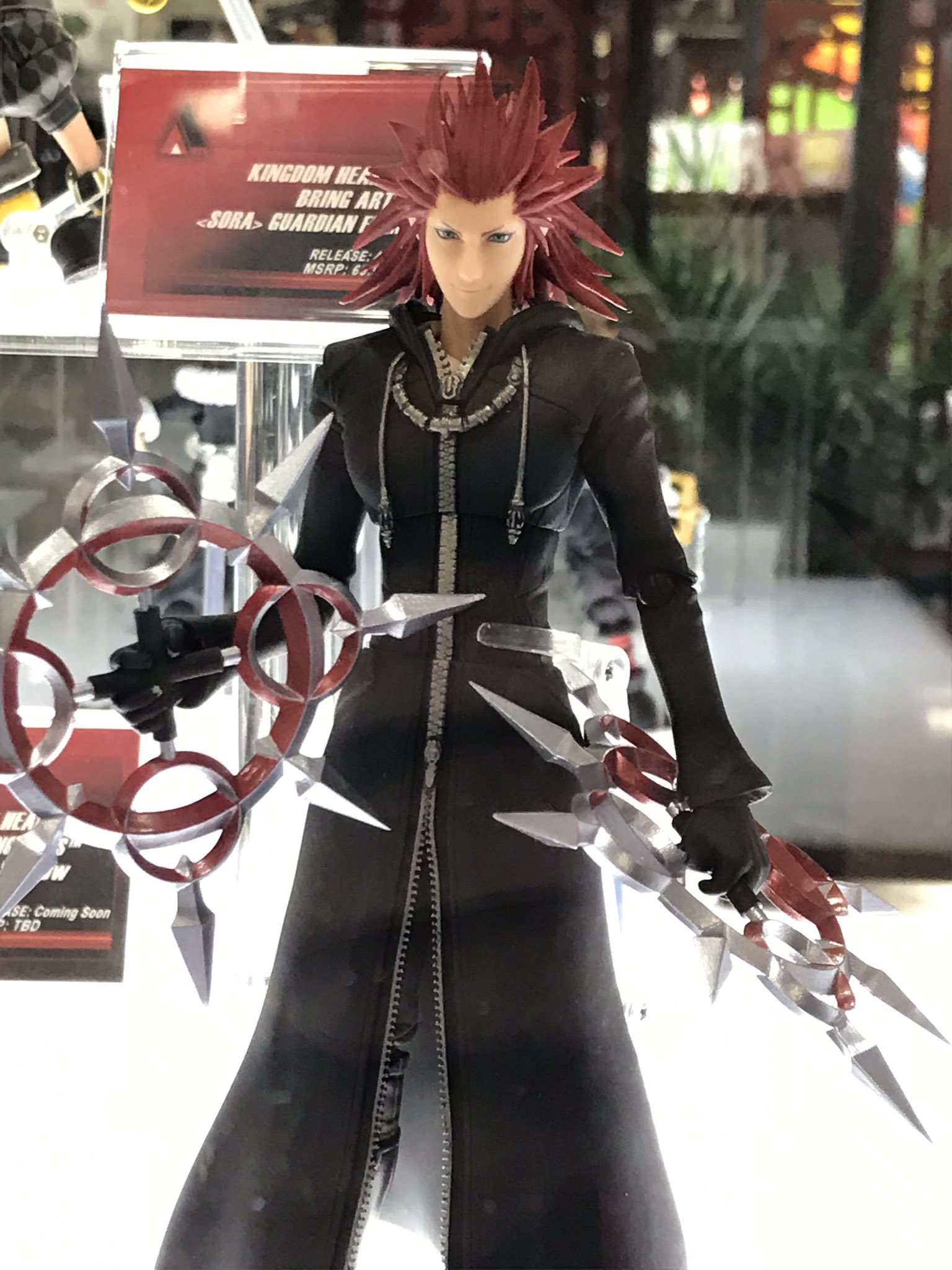 Amazon.com: Kingdom Hearts III - Bring Arts Figurine - Axel